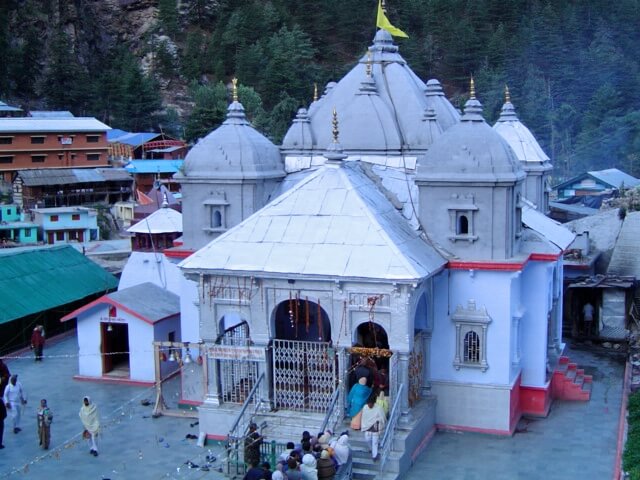 Dehradun to Chardham Taxi