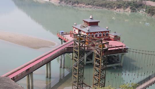 Dehradun to Dhari Devi Temple taxi